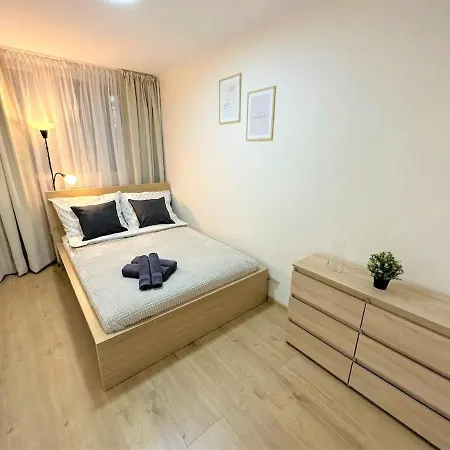 Perla Bratislavy Samostatne Odbavenie * Pressburg